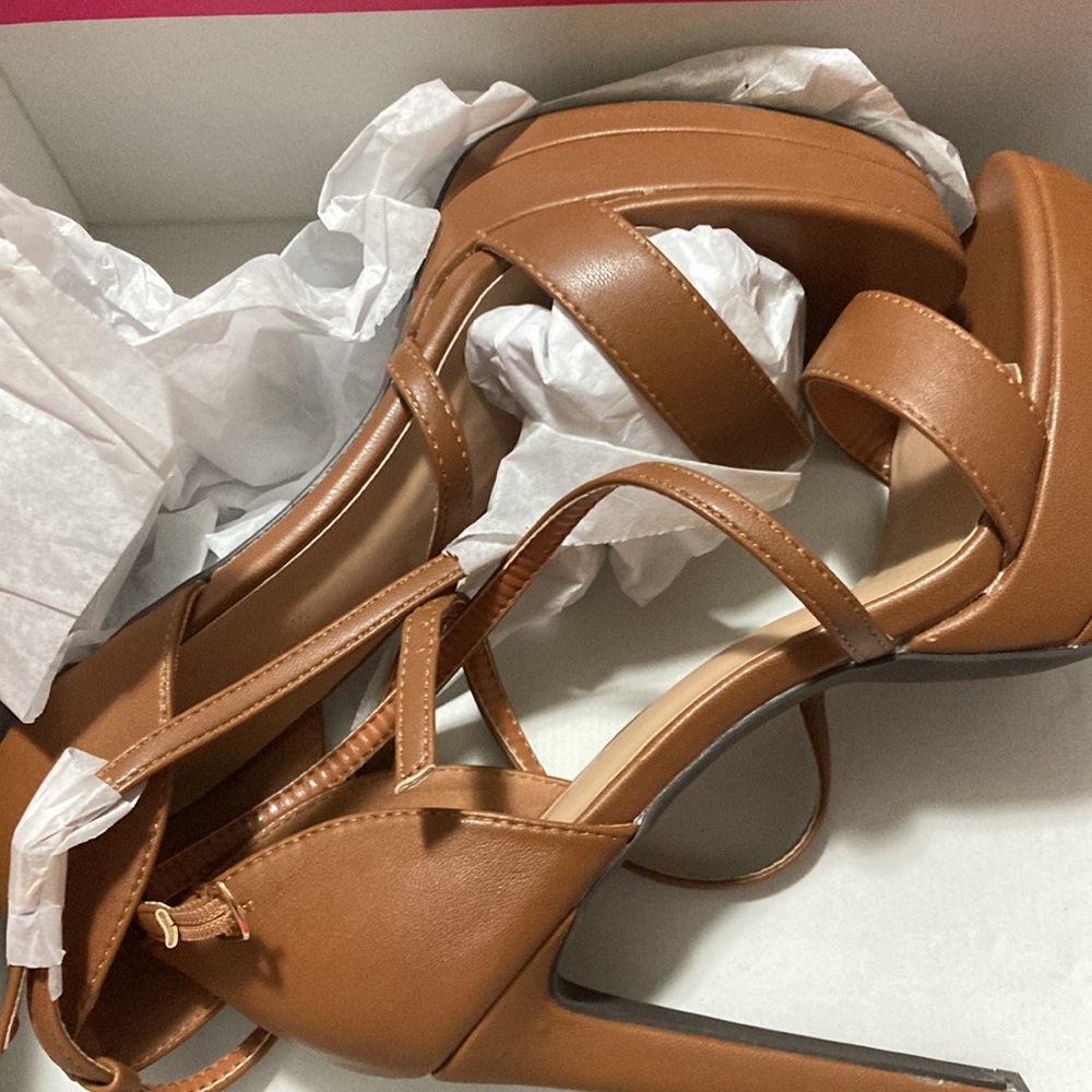 Dress sandals